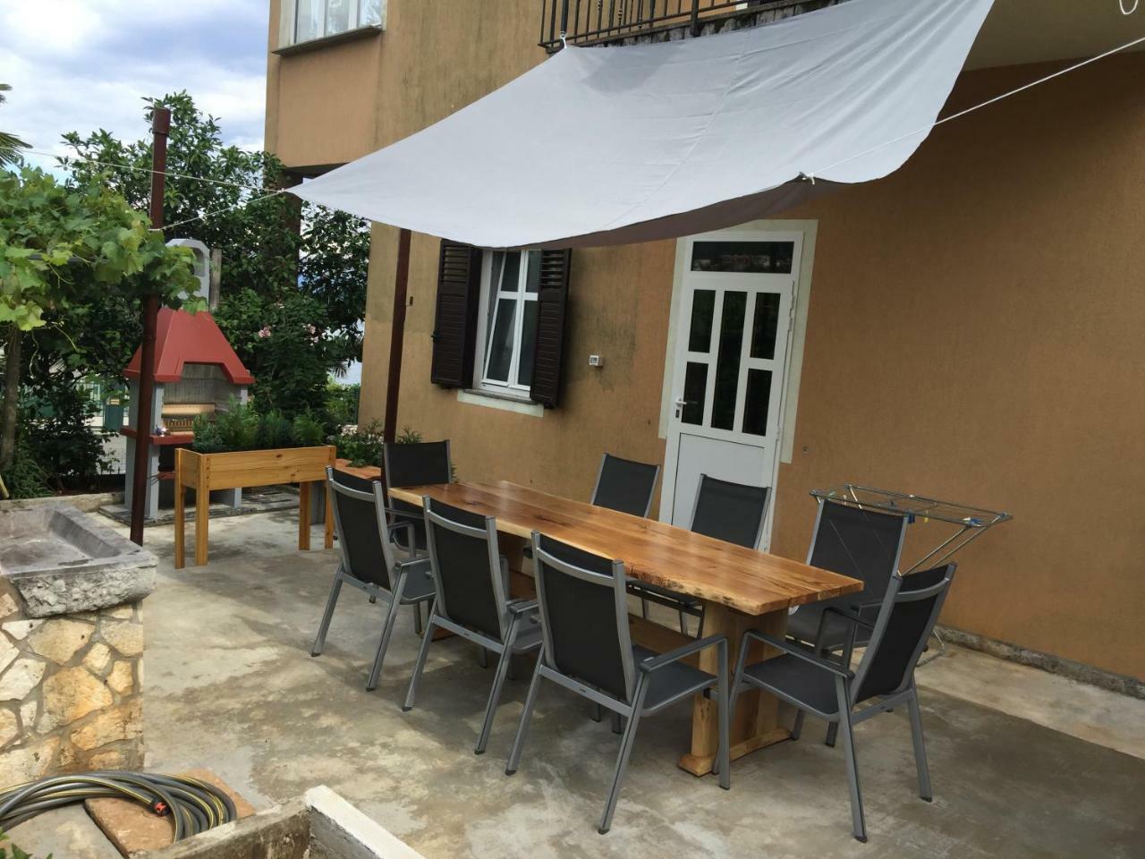 Apartment Kumicic - 3 Bedrooms อิตชิชี ภายนอก รูปภาพ
